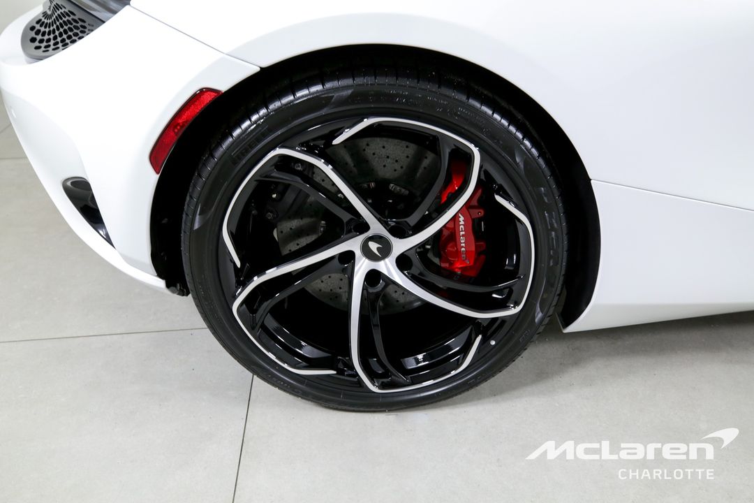 2024 McLaren 750S