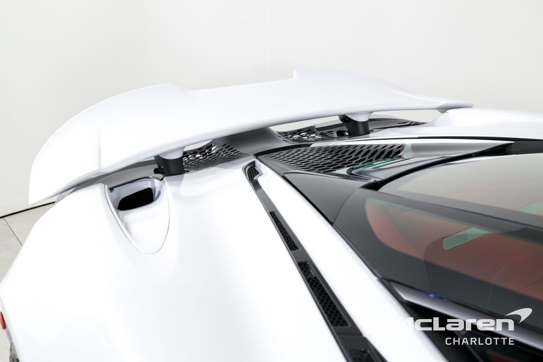 2024 McLaren 750S