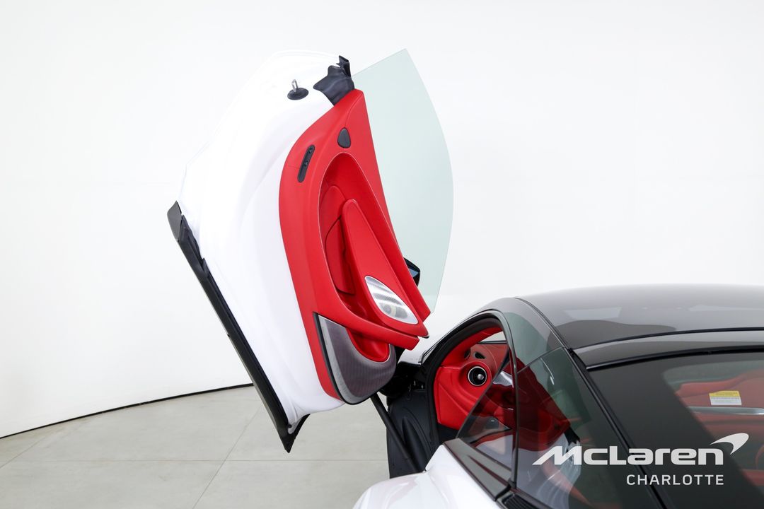 2025 McLaren GTS