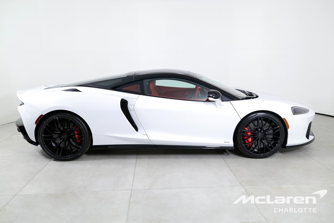 2025 McLaren GTS