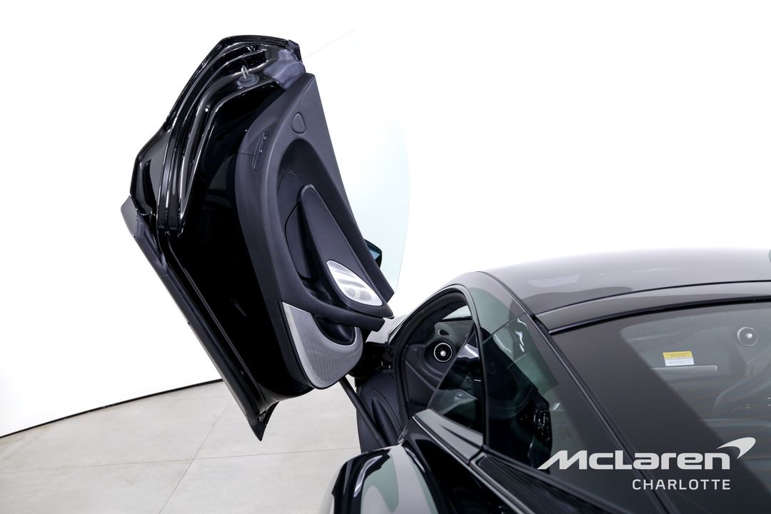 2025 McLaren GTS