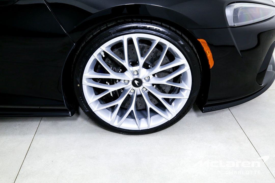 2025 McLaren GTS