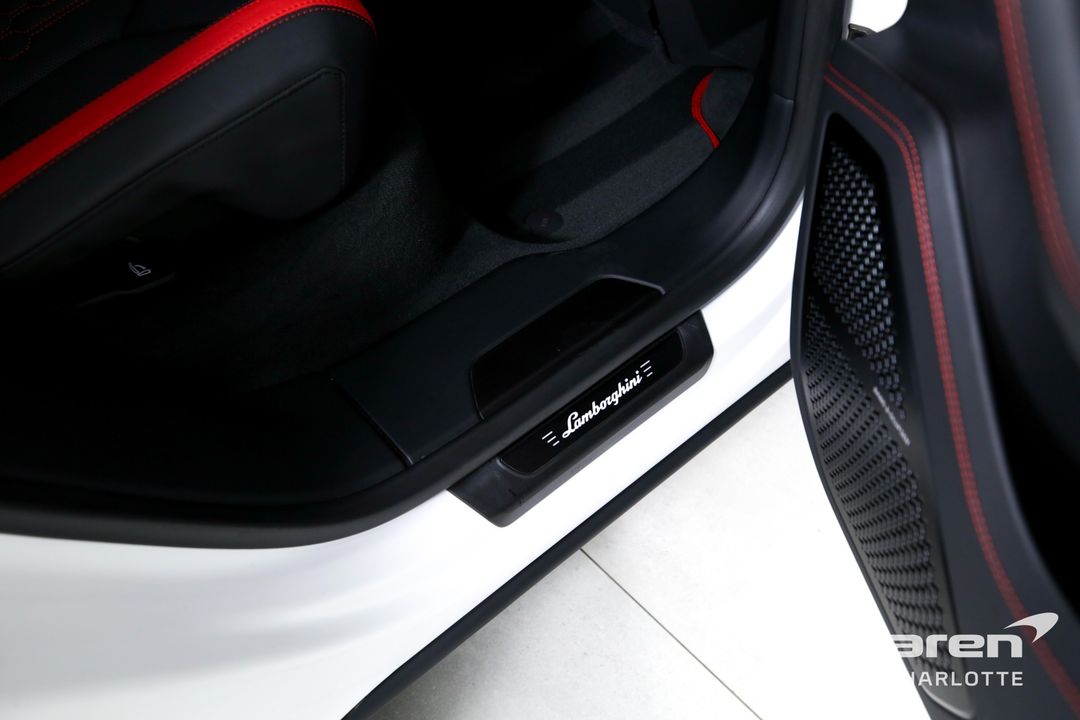 2023 Lamborghini Urus