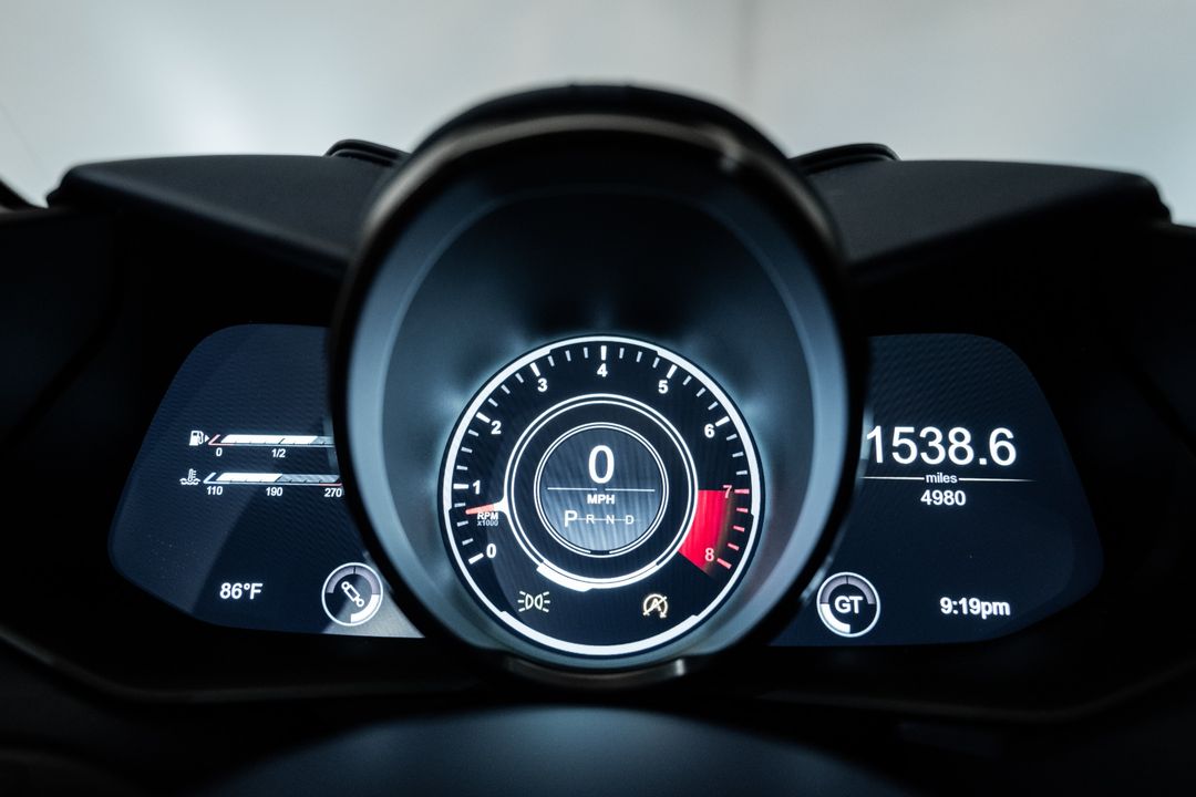 2020 Aston Martin DBS