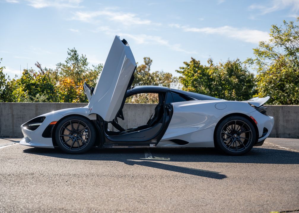 2024 McLaren 750S Spider