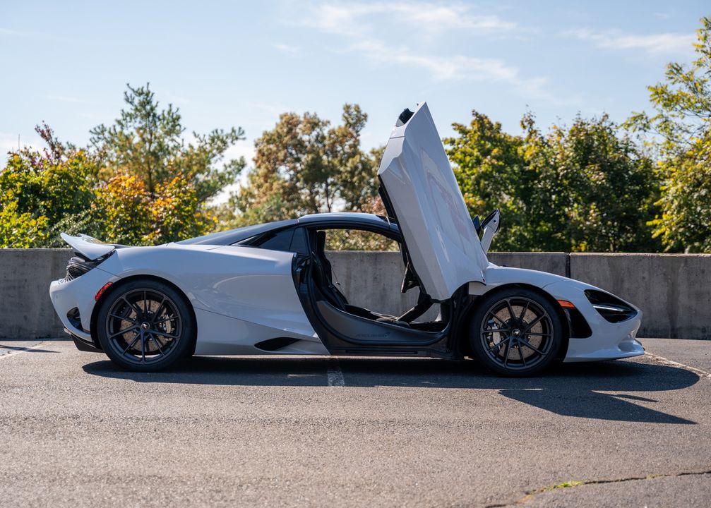 2024 McLaren 750S Spider