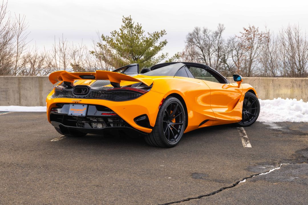2025 McLaren 750S Spider