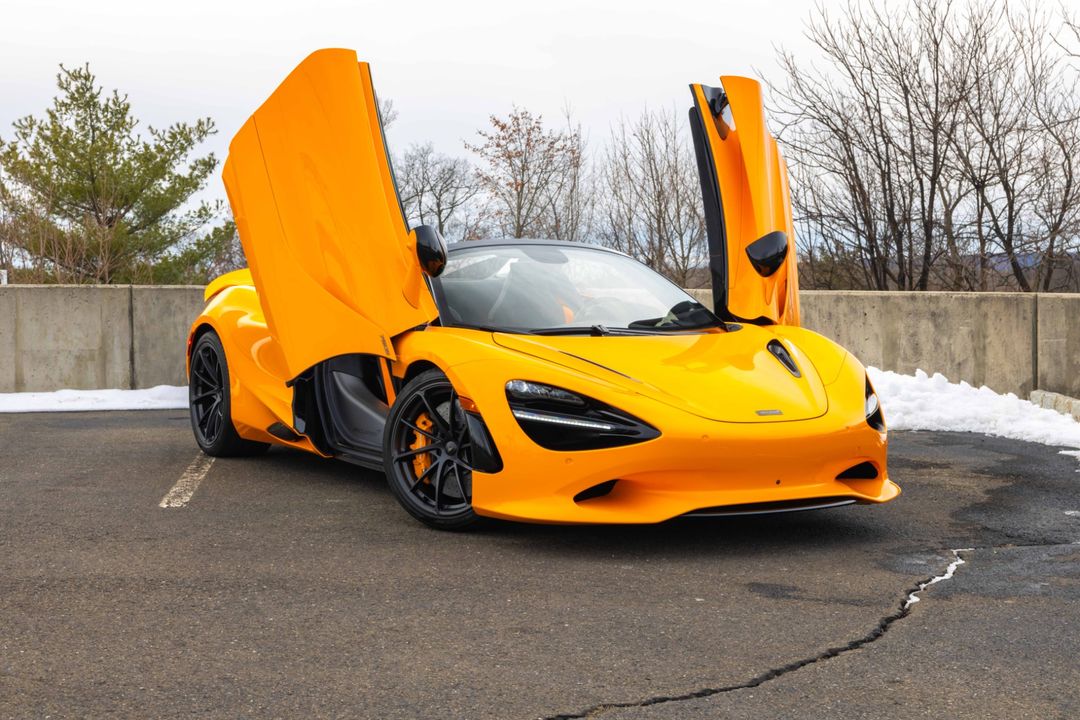 2025 McLaren 750S Spider