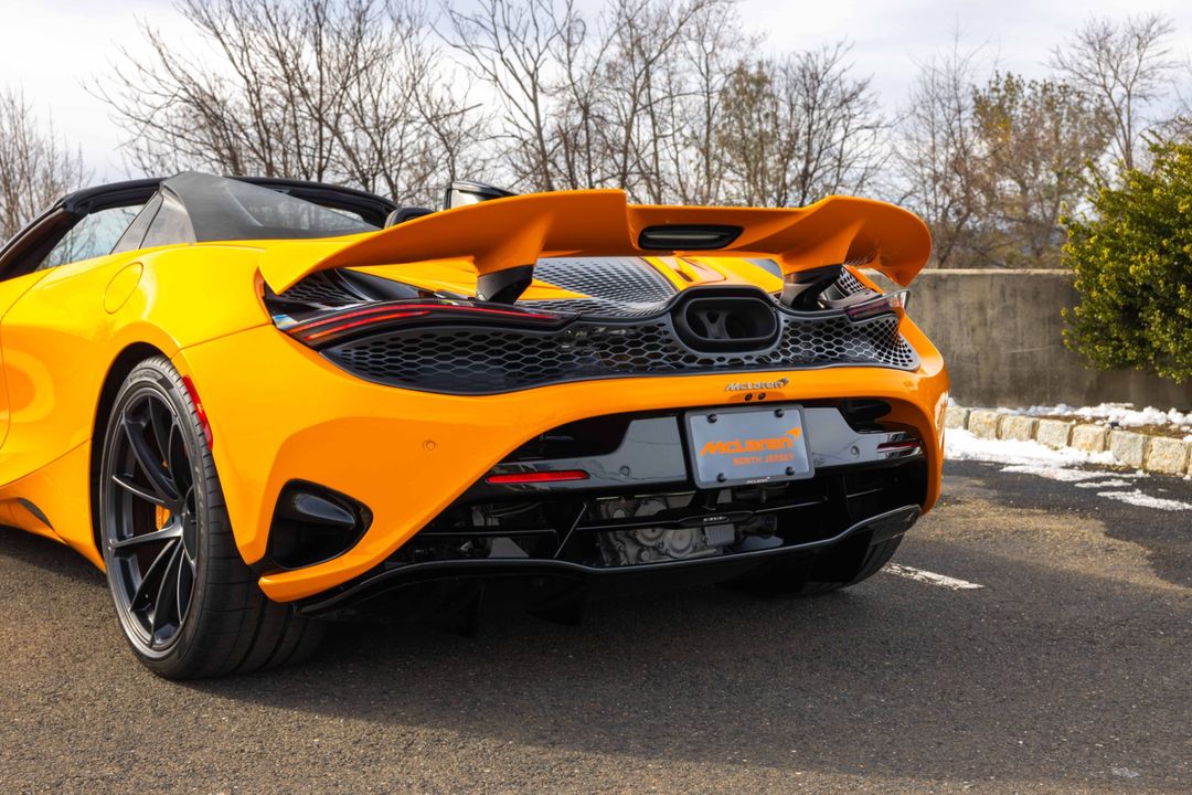 2025 McLaren 750S Spider