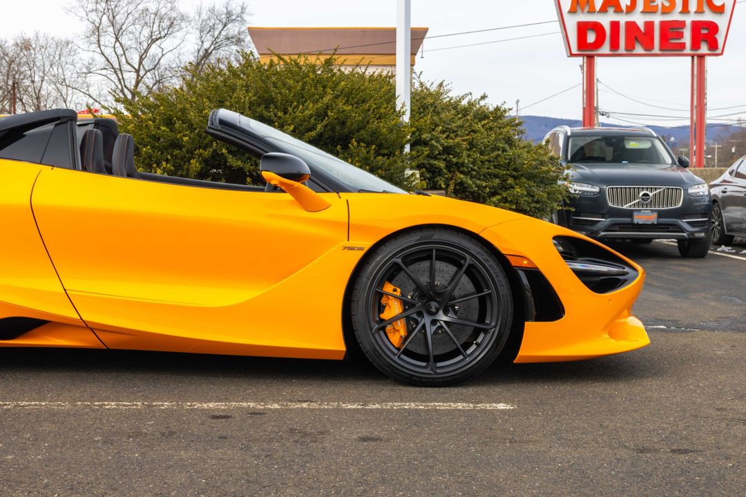2025 McLaren 750S Spider