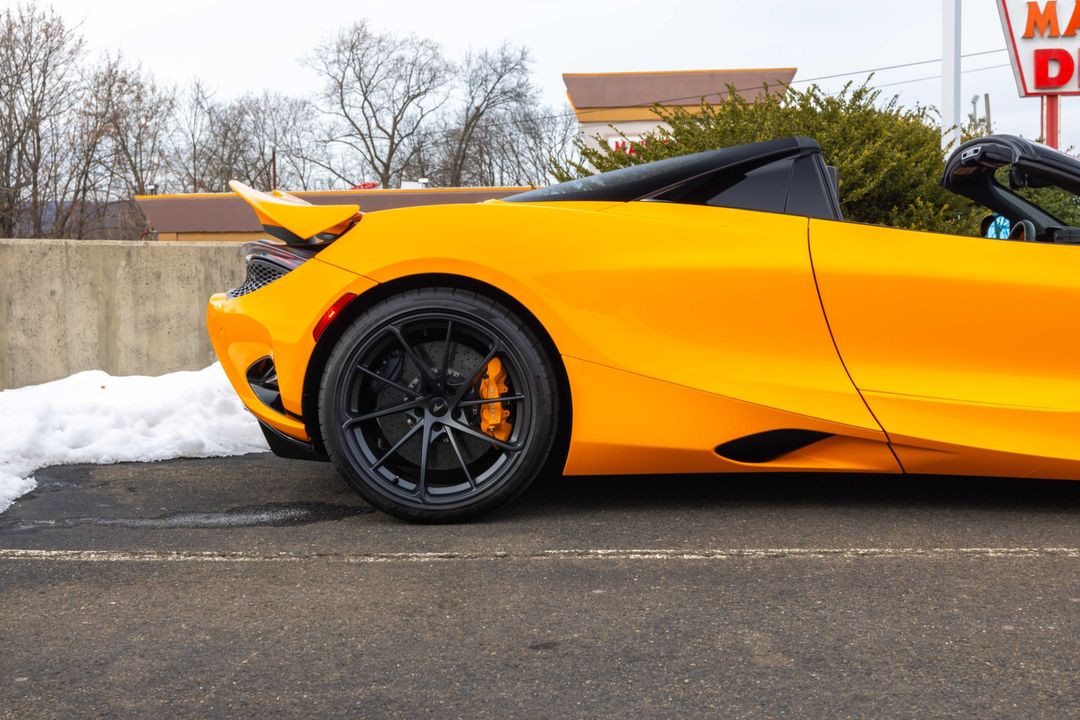 2025 McLaren 750S Spider