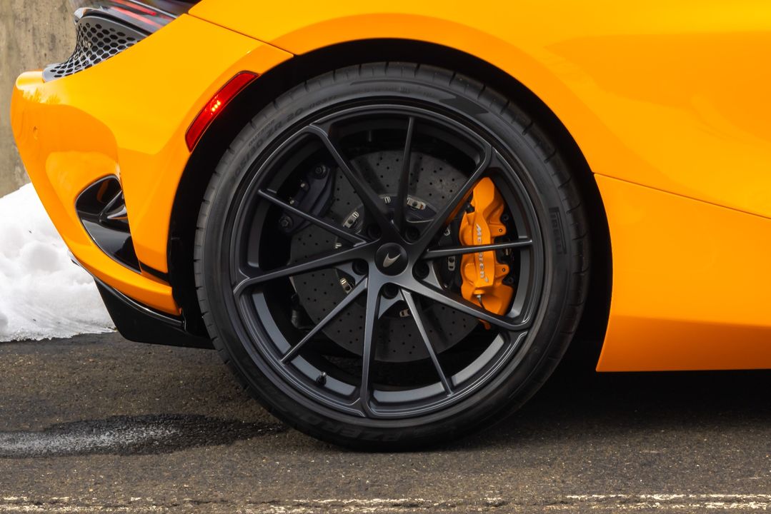2025 McLaren 750S Spider