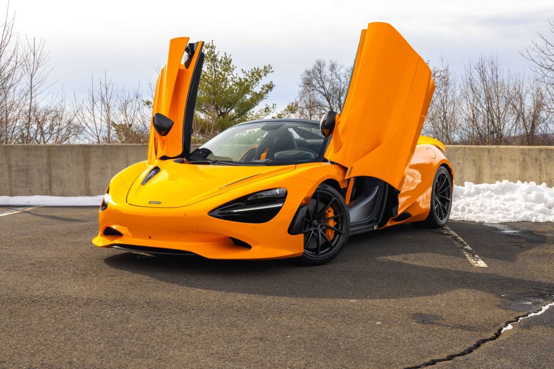 2025 McLaren 750S Spider