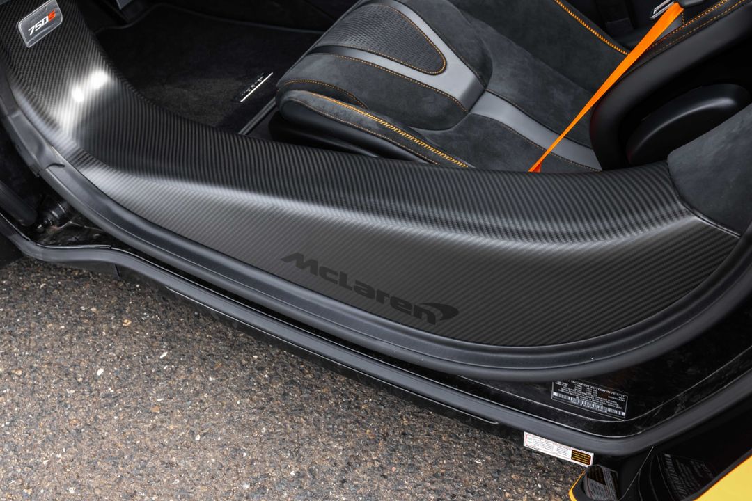 2025 McLaren 750S Spider