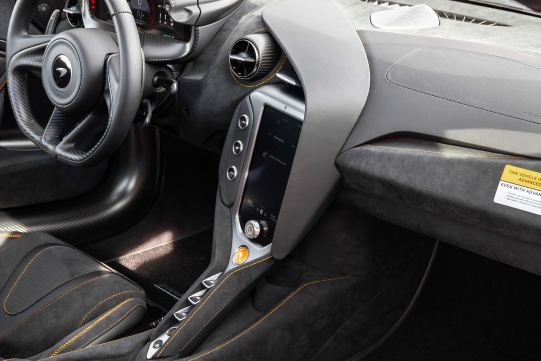 2025 McLaren 750S Spider