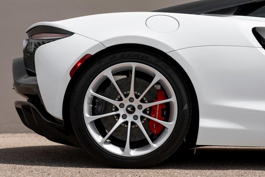 2023 MCLAREN ARTURA