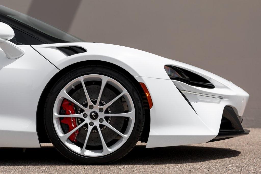 2023 MCLAREN ARTURA