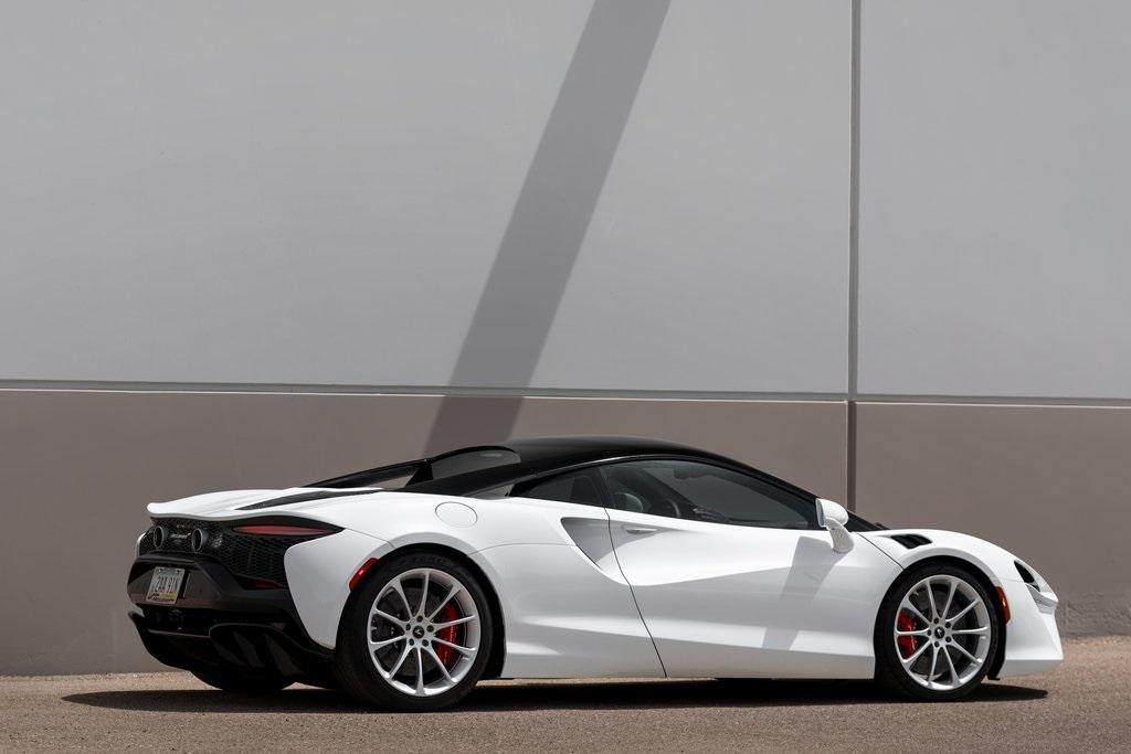 2023 MCLAREN ARTURA