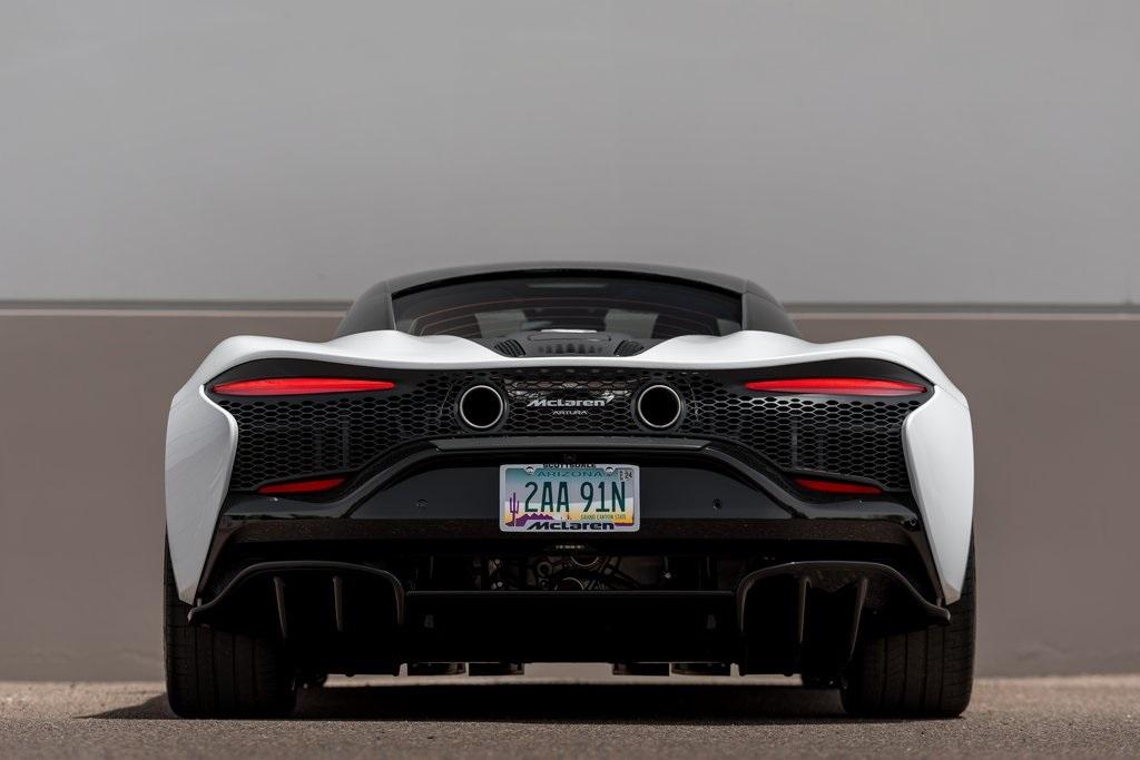 2023 MCLAREN ARTURA