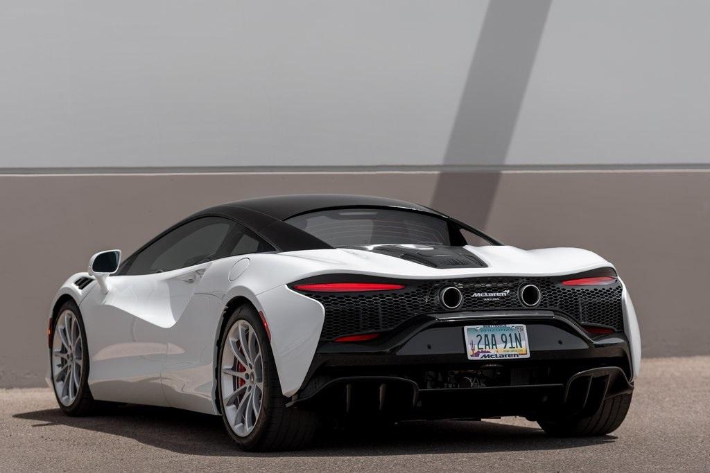 2023 MCLAREN ARTURA