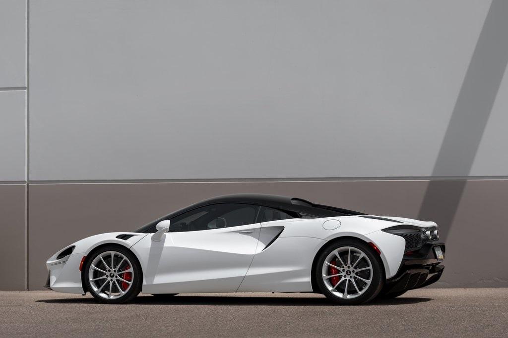 2023 MCLAREN ARTURA