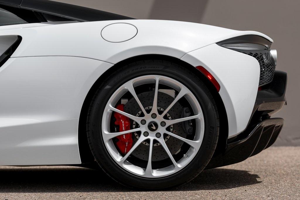 2023 MCLAREN ARTURA