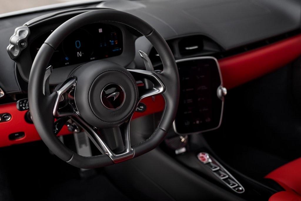 2023 MCLAREN ARTURA