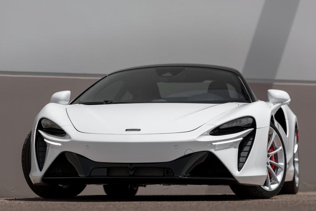 2023 MCLAREN ARTURA