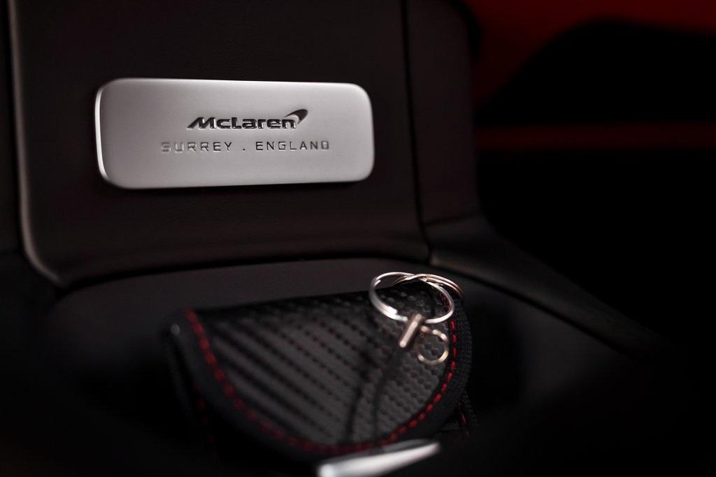 2023 MCLAREN ARTURA