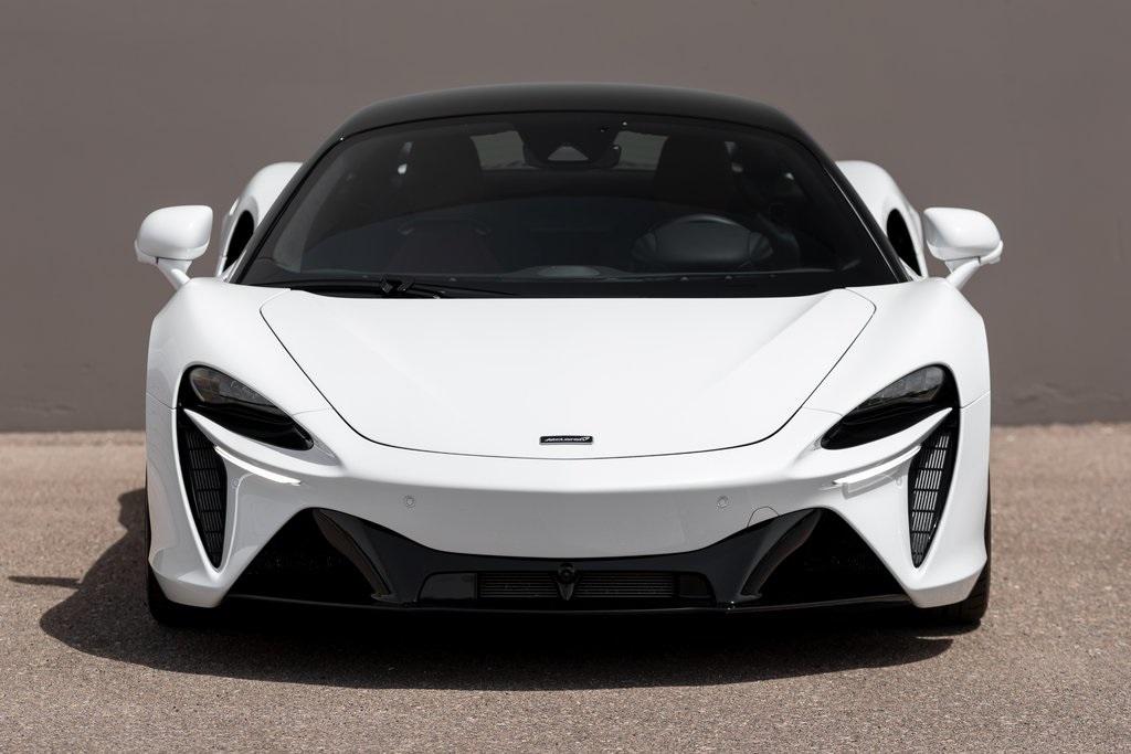 2023 MCLAREN ARTURA