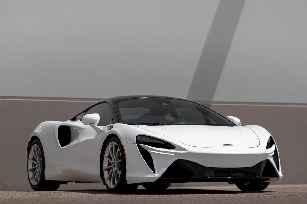 2023 MCLAREN ARTURA