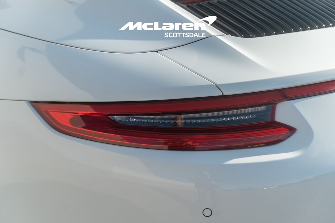 2017 PORSCHE 911