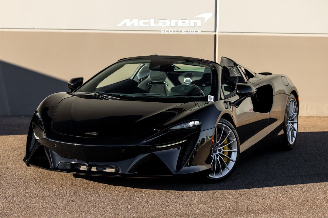 2025 MCLAREN ARTURA