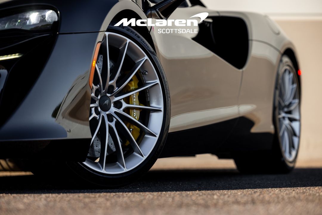2025 MCLAREN ARTURA