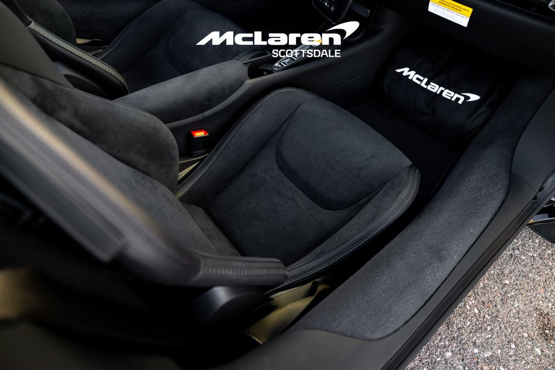 2025 MCLAREN ARTURA