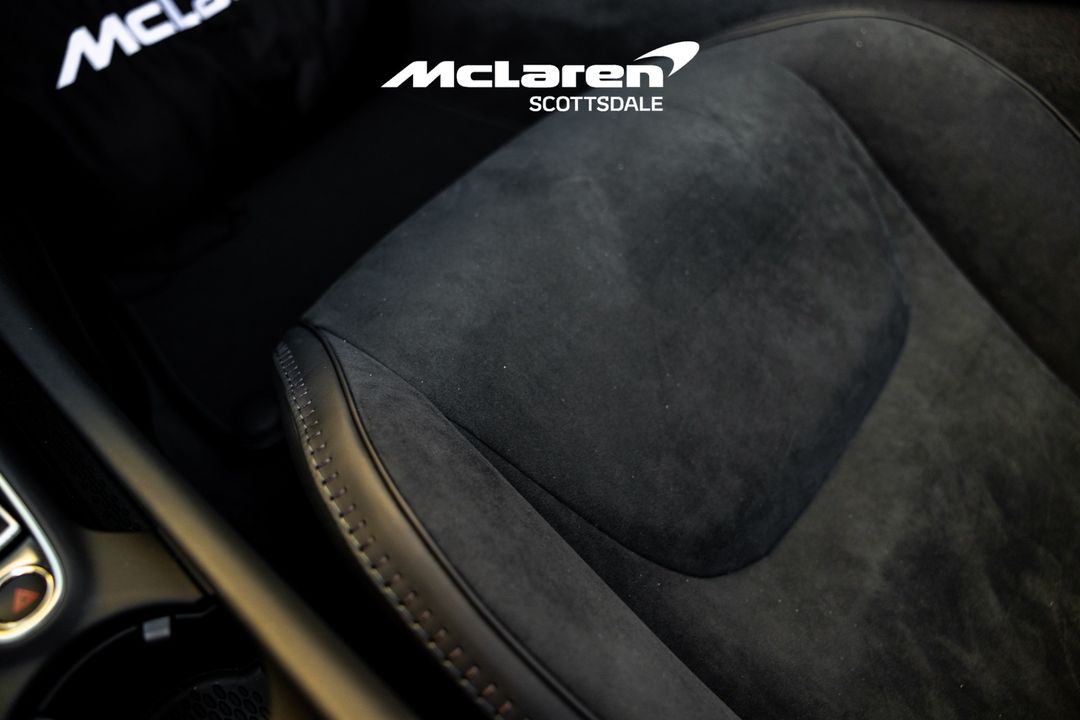 2025 MCLAREN ARTURA