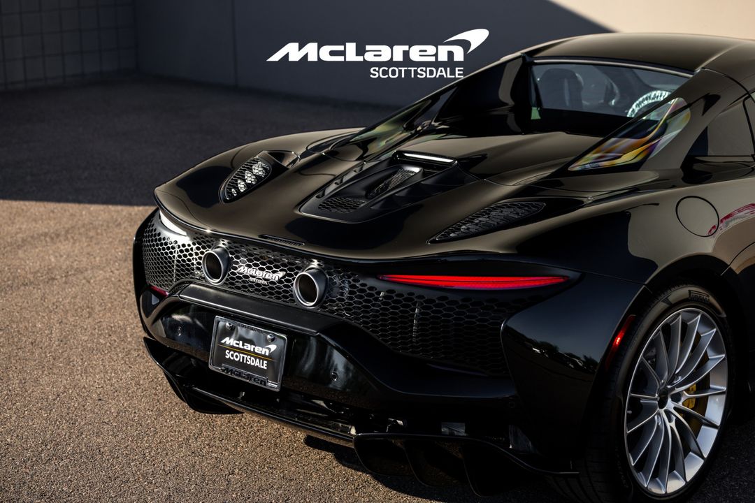 2025 MCLAREN ARTURA