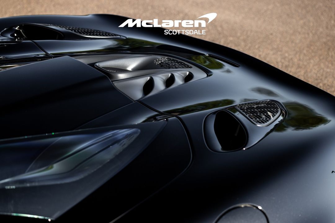 2025 MCLAREN ARTURA