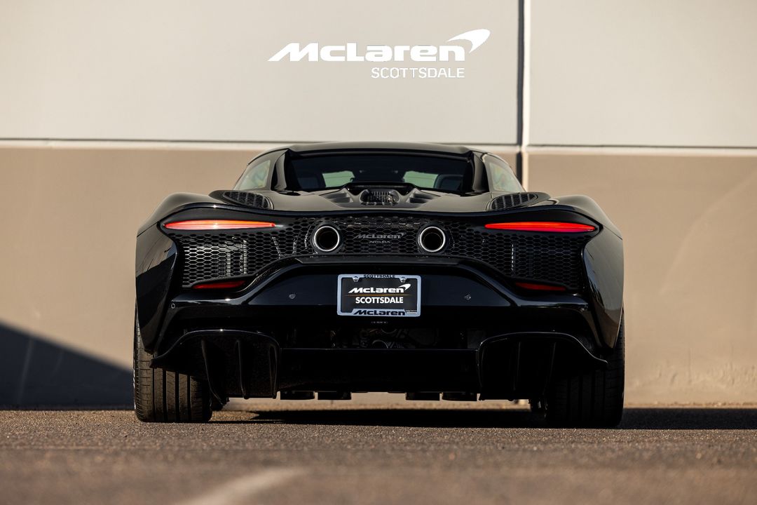 2025 MCLAREN ARTURA