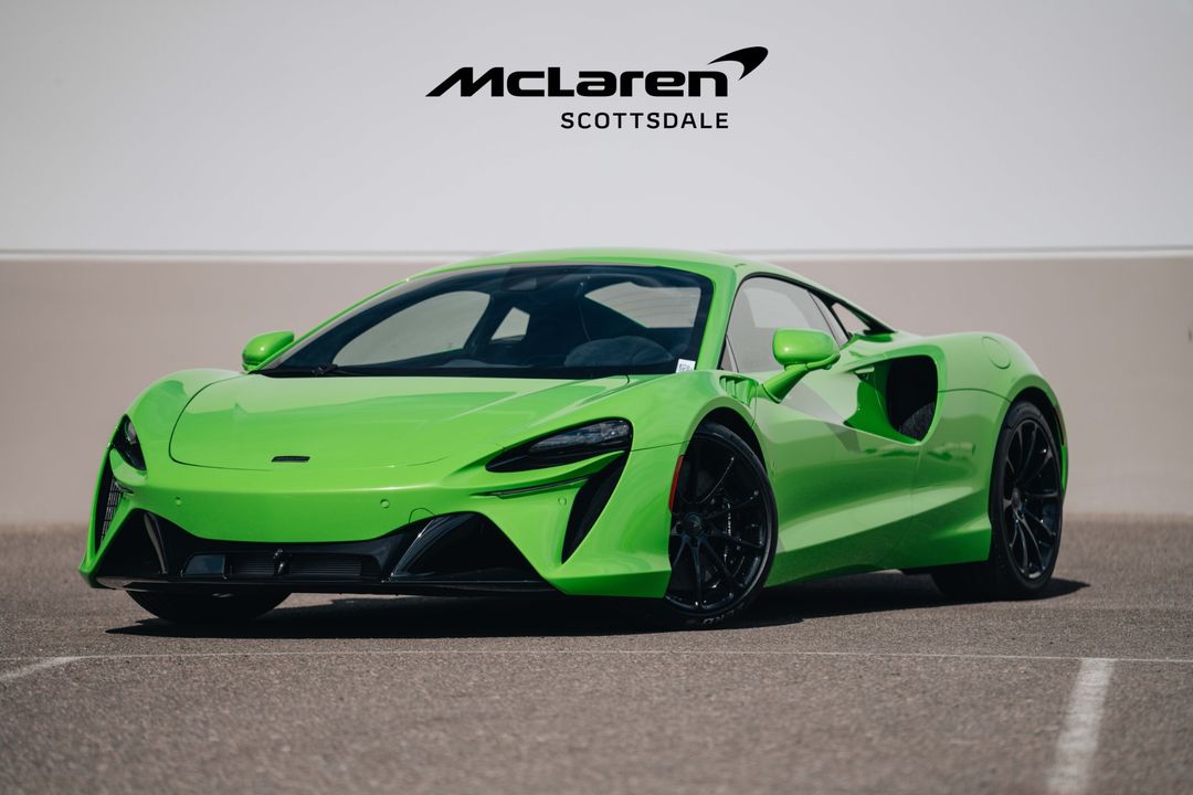 2025 MCLAREN ARTURA