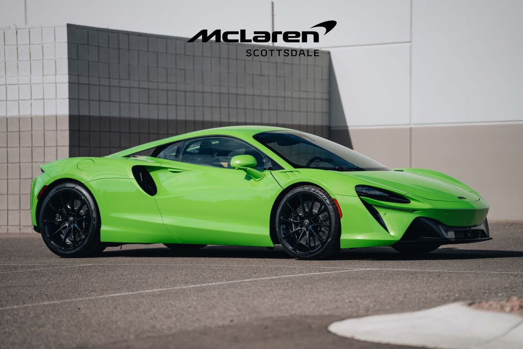 2025 MCLAREN ARTURA