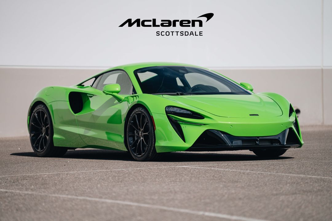2025 MCLAREN ARTURA