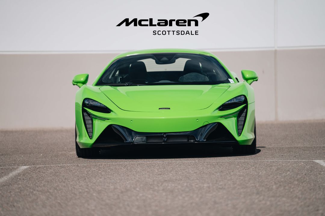 2025 MCLAREN ARTURA