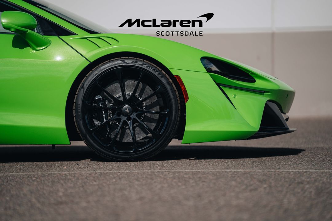 2025 MCLAREN ARTURA