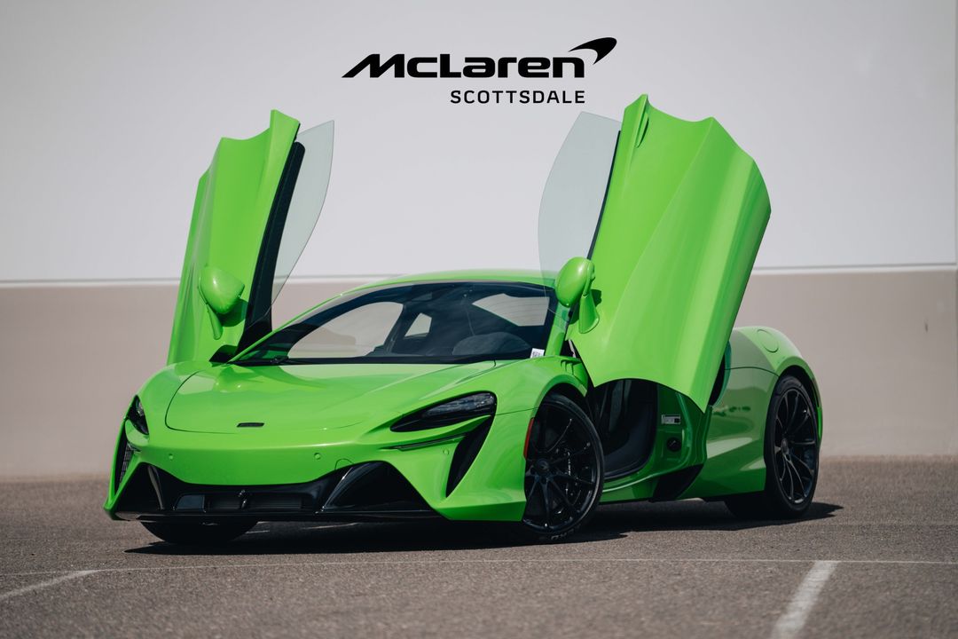 2025 MCLAREN ARTURA
