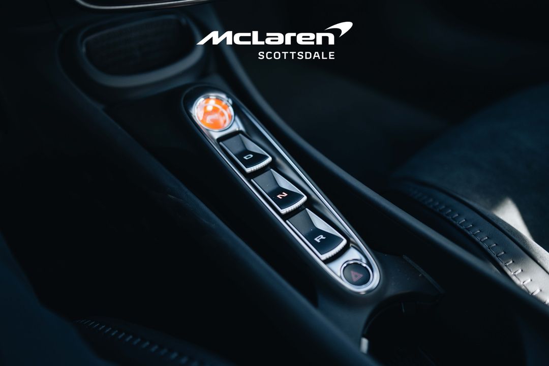 2025 MCLAREN ARTURA