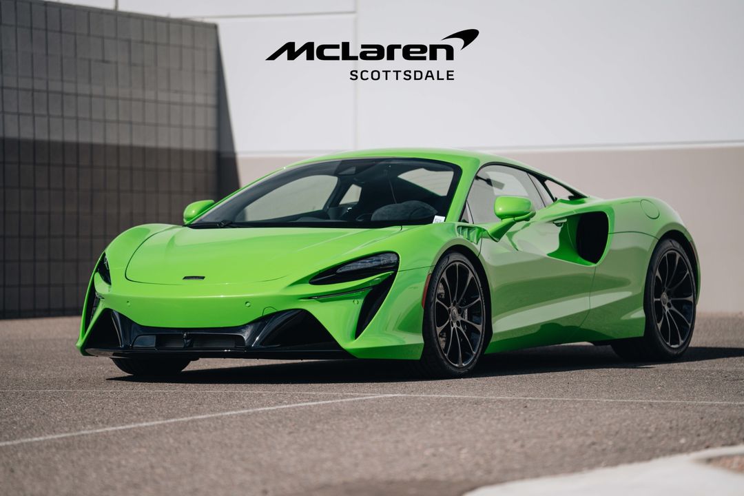 2025 MCLAREN ARTURA
