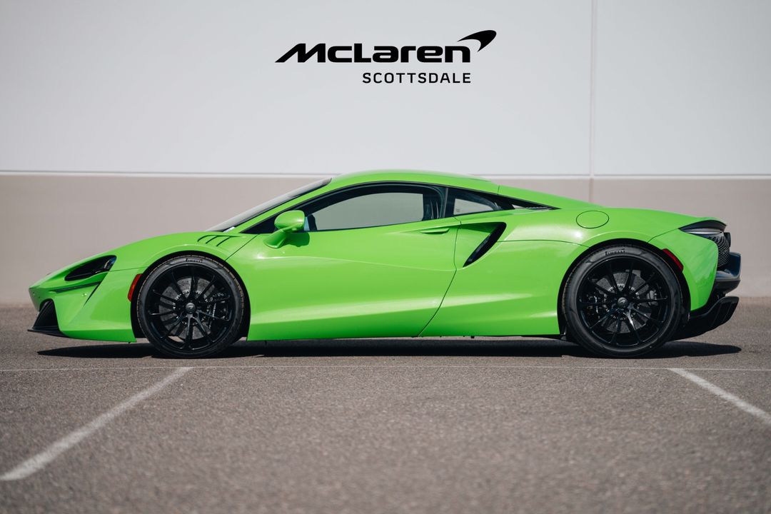 2025 MCLAREN ARTURA