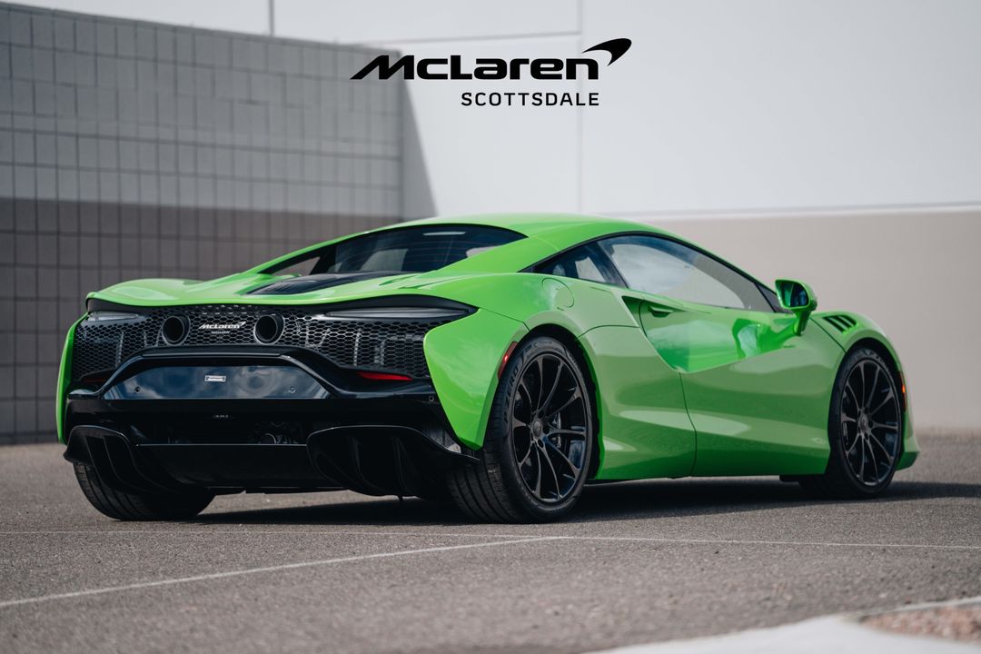 2025 MCLAREN ARTURA