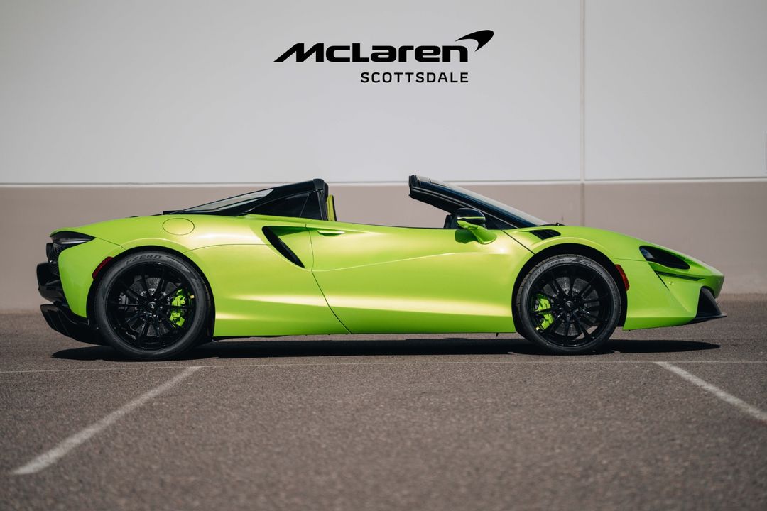 2025 MCLAREN ARTURA SPIDER